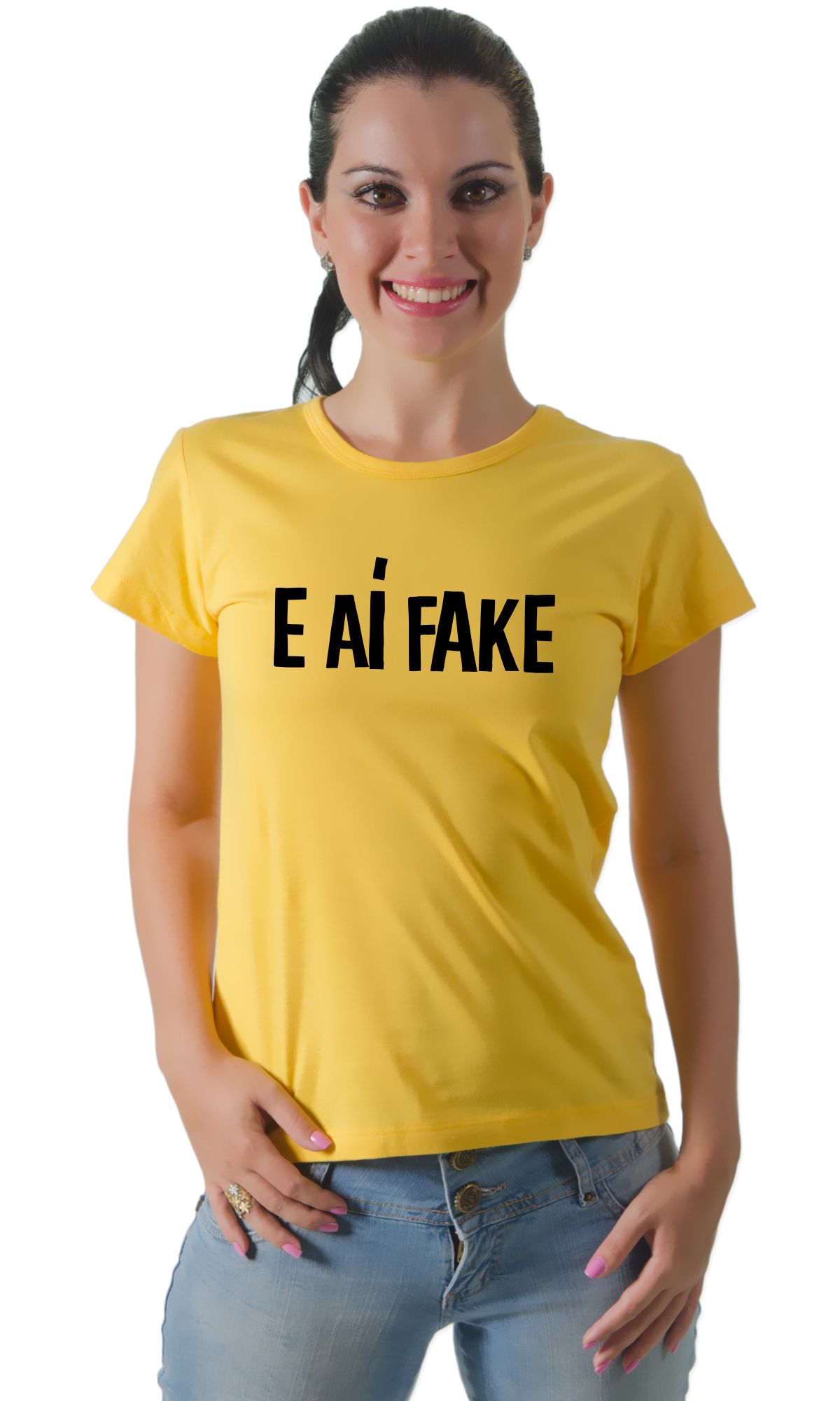 Camiseta E aí fake